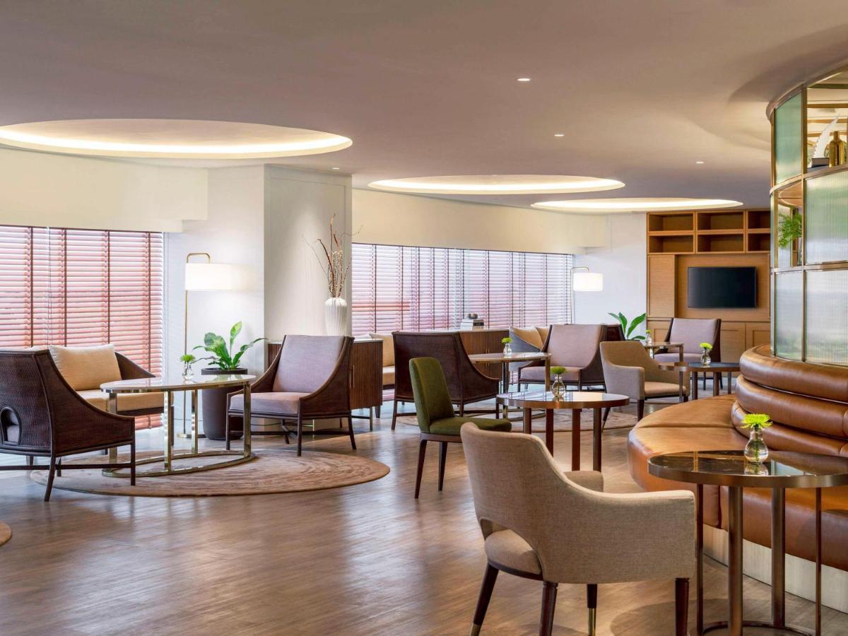 Moevenpick Hotel Bangkok Ploenchit Bdms מראה חיצוני תמונה