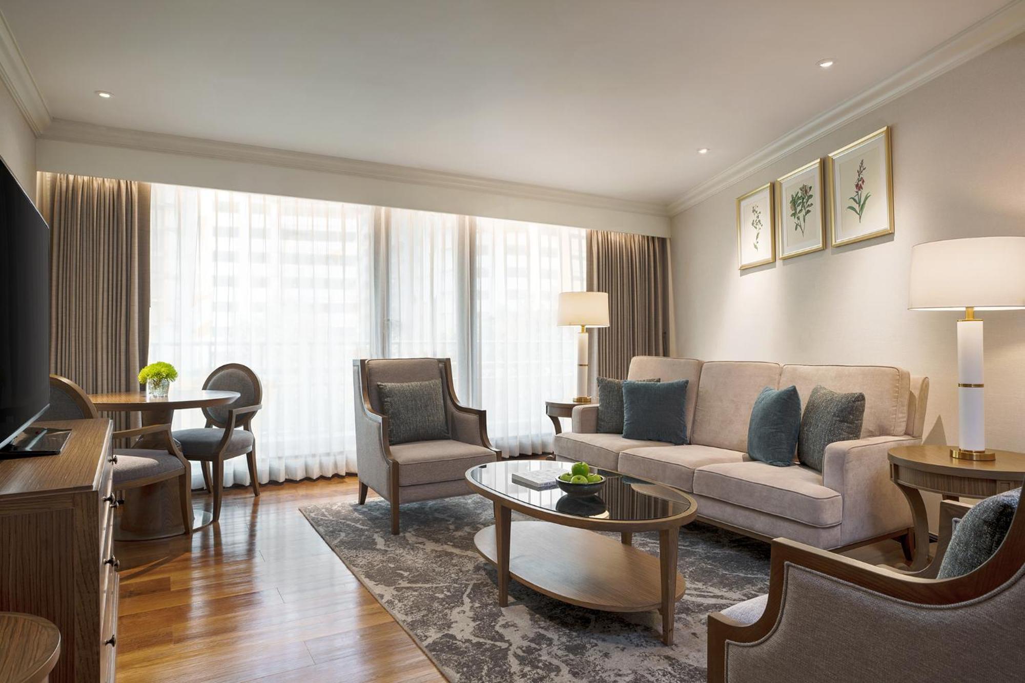 Moevenpick Hotel Bangkok Ploenchit Bdms מראה חיצוני תמונה