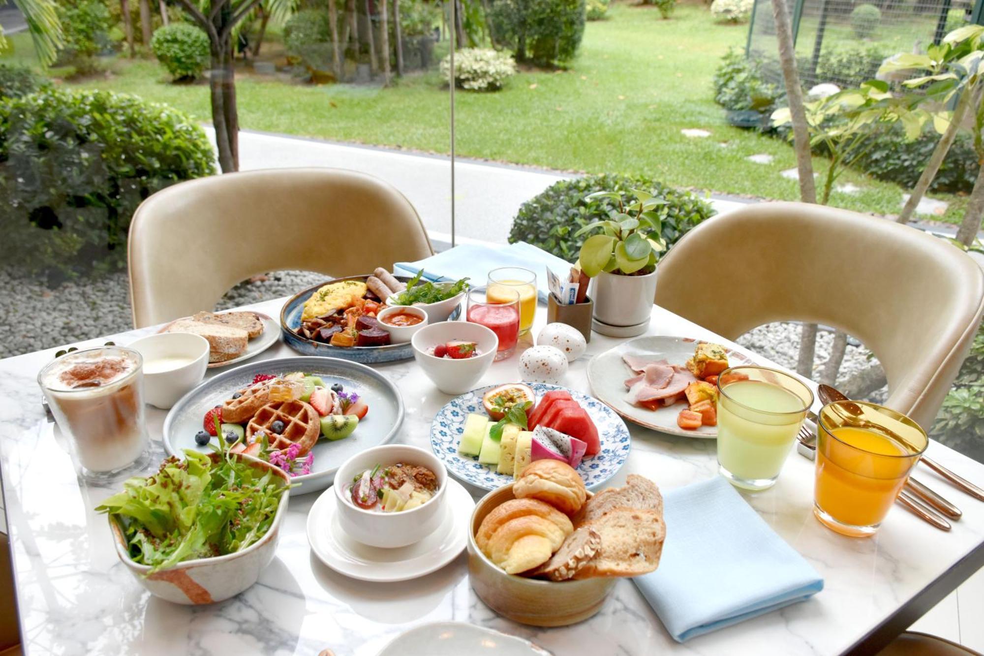 Moevenpick Hotel Bangkok Ploenchit Bdms מראה חיצוני תמונה