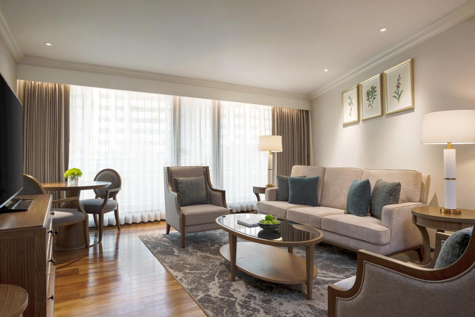 Moevenpick Hotel Bangkok Ploenchit Bdms מראה חיצוני תמונה